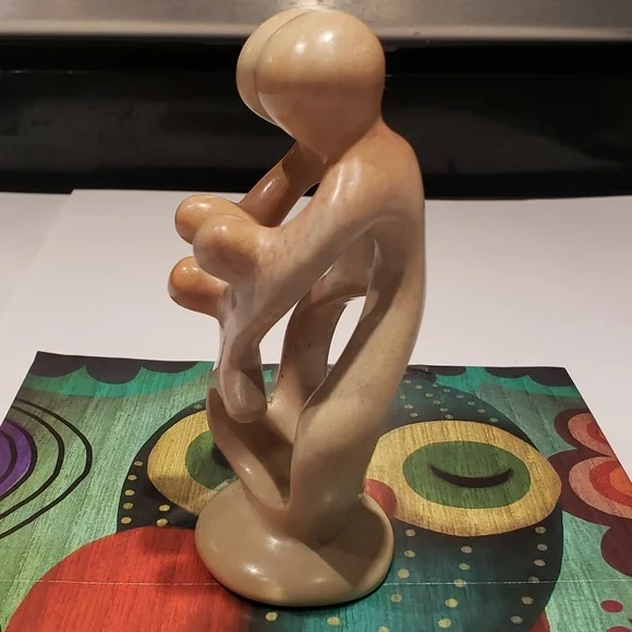 Family Soapstone Authentic Carving - Picture 4 of 7